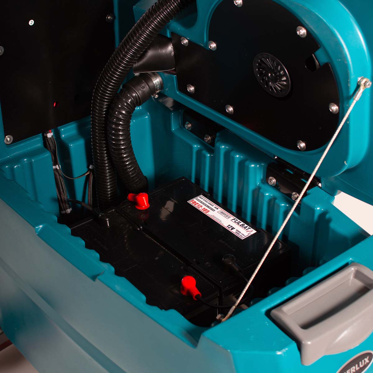 classic-500b-bt-battery-compartment_8539f651
